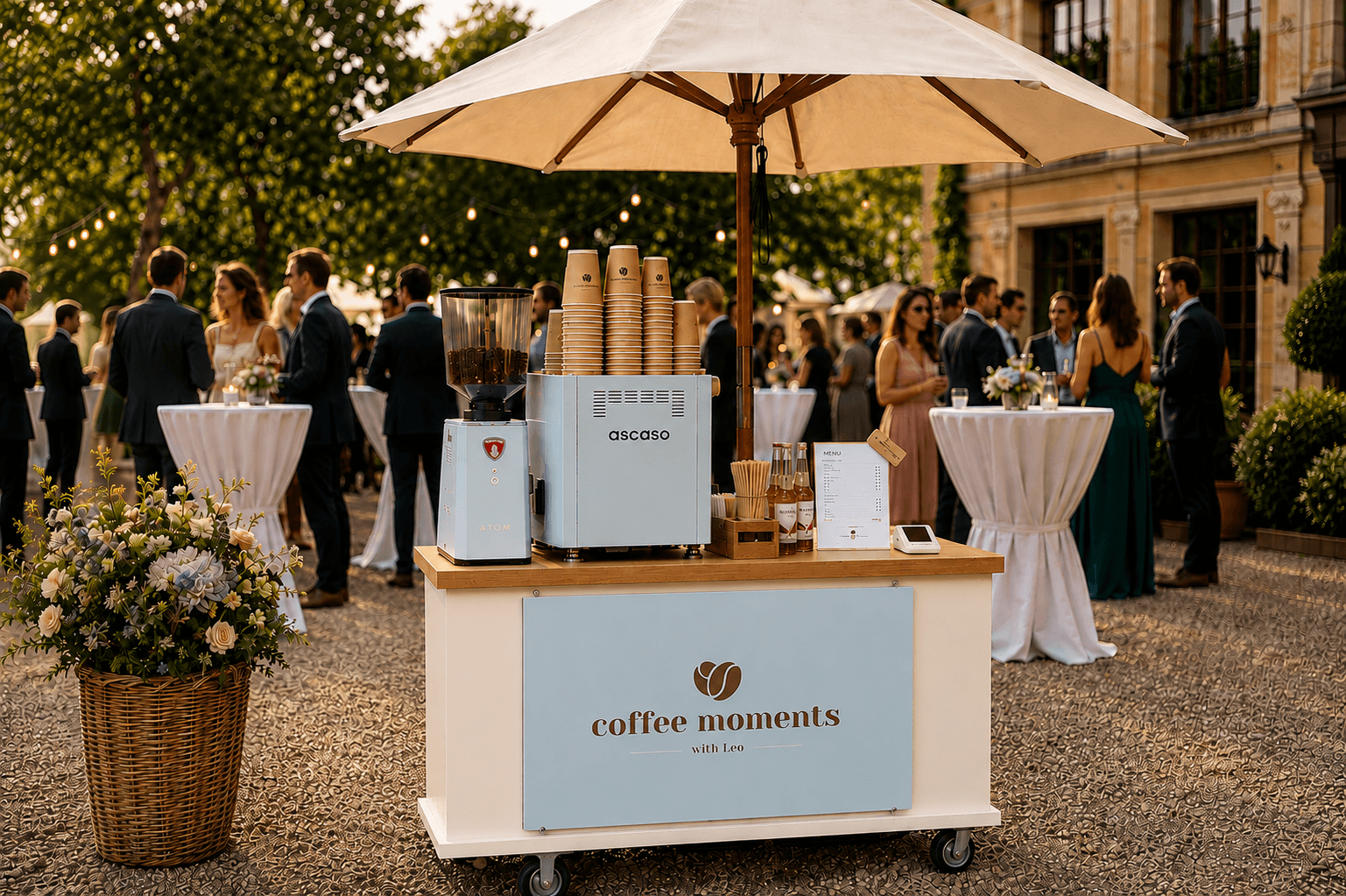 Die mobile Coffee Bar von Coffee Moments with Leo bei einer Hochzeit